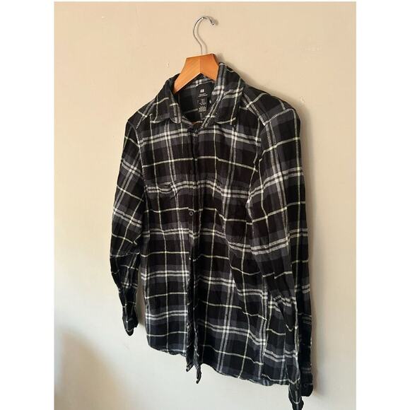 H&M Shirt Men’s Long Sleeve Button Down Plaid Flannel Size S - Picture 1 of 3